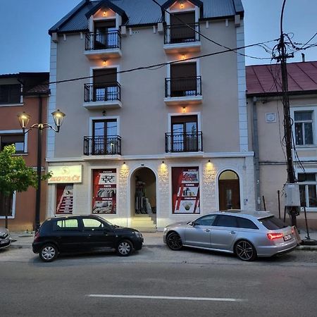 Lux Apartmani Bajova Cetinje Luaran gambar